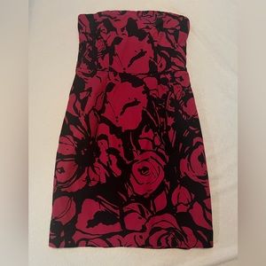 Express strapless dress with pockets
